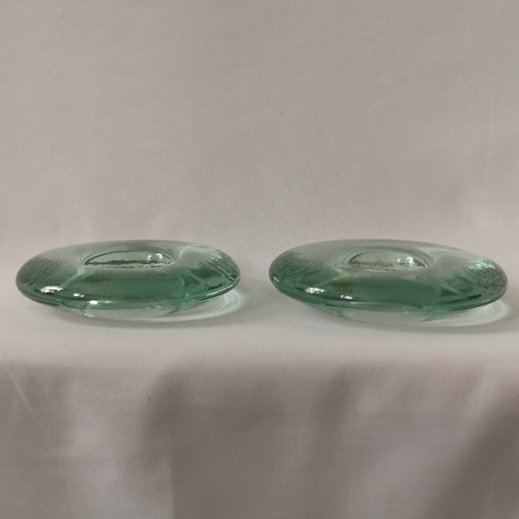 Quality Green Glass Set of Two Disk Shaped Cherison Glass Candle Holders New - Picture 2 of 6